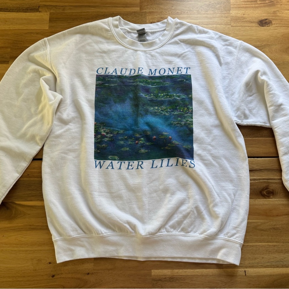 Gildan Heavy Blend Water Lily White Sweatshirt